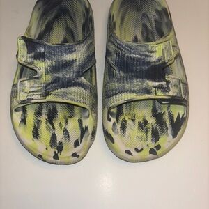 DSG Kids Slide Sandals - Yellow and Black Pattern